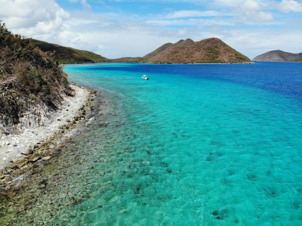 Labuan Bajo Yacht Charter (Luxury Phinisi)